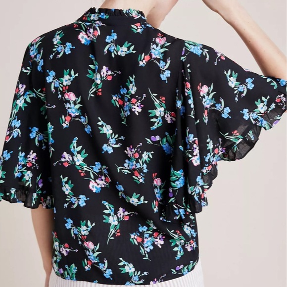 Anthropologie Maeve Aviero Flutter Sleeve Button Down in Floral - Picture 2 of 10